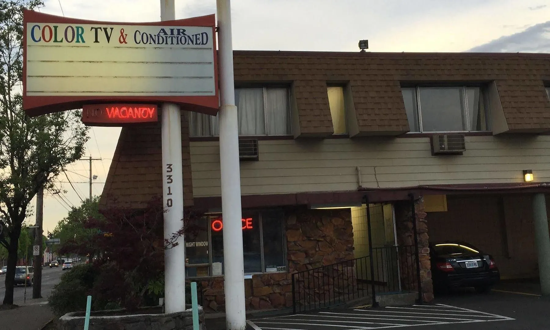 Motel Best Value Inn By Oyo Portland Or South East United States